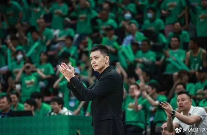 杨鸣解说辽宁男篮赛后离队引热议 未来方向成焦