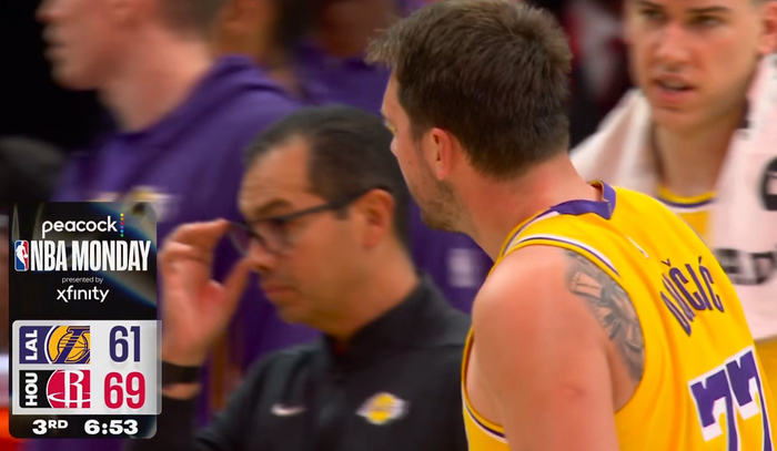 湖人61-69火箭 首节暂停成关键转折点