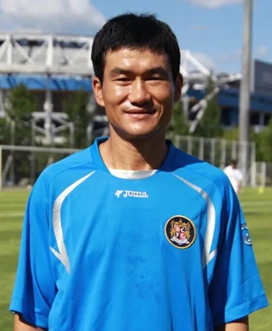 韩国青训专家吴柱蒲等三人正式签约贵州足协 开