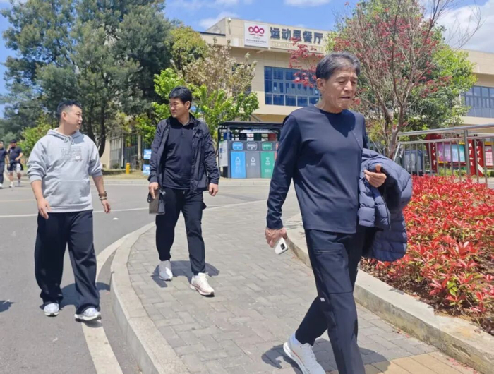 韩国青训专家吴柱蒲等三人正式签约贵州足协 开